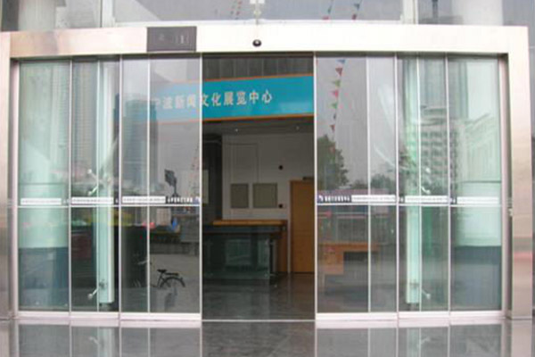 套疊式自動(dòng)門
